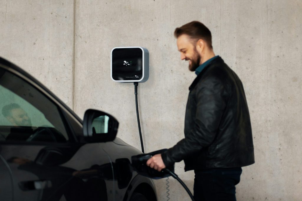 Vanaf 1 januari 2026 betaal je verkeersbelasting op nieuwe elektrische auto’s