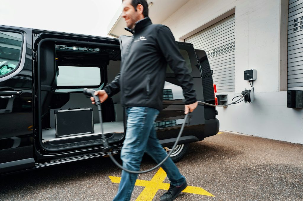 Elektrische bestelwagens leasen: toekomstgericht investeren in je vloot